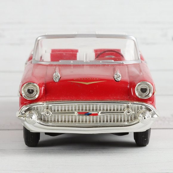 Vintage 1957 Red Chevy Convertible Reminisce Bank Key Liberty Classics - Picture 2 of 10